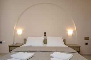 Proteas Hotel & Suites