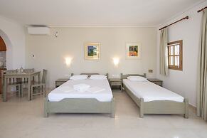 Proteas Hotel & Suites