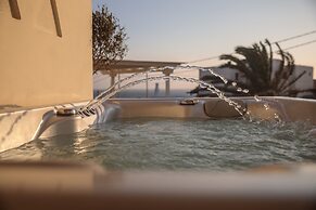 Proteas Hotel & Suites