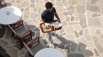 Proteas Hotel & Suites