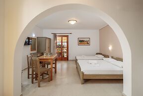 Proteas Hotel & Suites