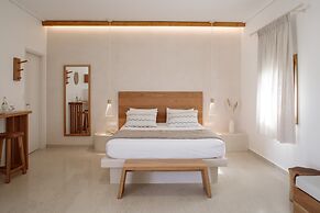 Proteas Hotel & Suites