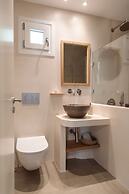 Proteas Hotel & Suites