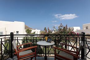 Proteas Hotel & Suites