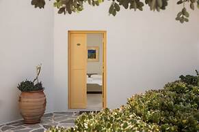 Proteas Hotel & Suites