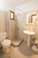 Proteas Hotel & Suites