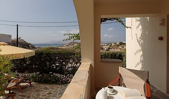 Proteas Hotel & Suites