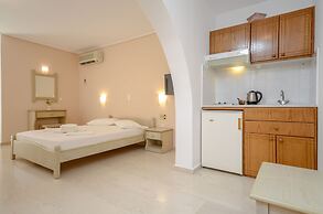 Proteas Hotel & Suites