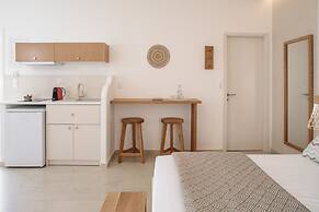 Proteas Hotel & Suites