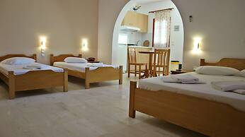 Proteas Hotel & Suites