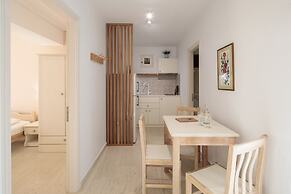 Proteas Hotel & Suites