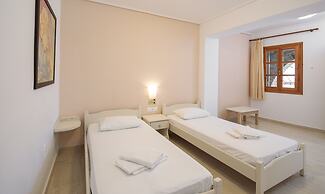 Proteas Hotel & Suites