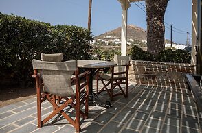 Proteas Hotel & Suites