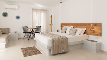 Proteas Hotel & Suites