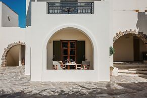 Proteas Hotel & Suites