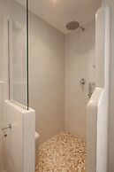 Proteas Hotel & Suites