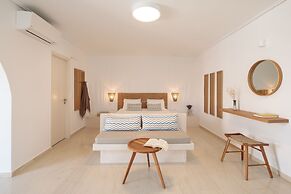 Proteas Hotel & Suites