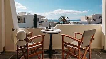 Proteas Hotel & Suites