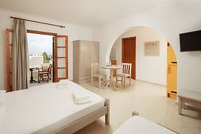 Proteas Hotel & Suites