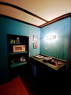 Dwight Riverside Inn