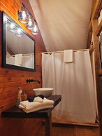 Dwight Riverside Inn