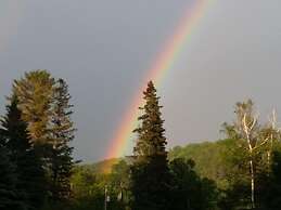 Dwight Riverside Inn