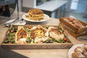 Apollon Windmill Hotel