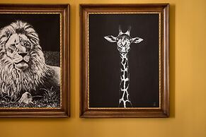 Velona's Jungle Luxury Suites