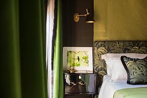 Velona's Jungle Luxury Suites