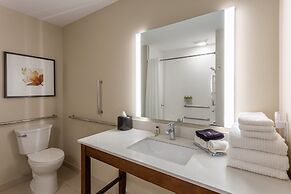 Candlewood Suites Fargo South- Medical Center by IHG