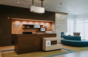 Fairfield Inn & Suites Lincoln Airport