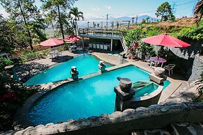 Bukit Alamanda Resort & Resto