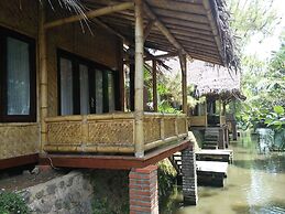 Bukit Alamanda Resort & Resto