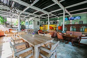 Bukit Alamanda Resort & Resto