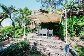 Bukit Alamanda Resort & Resto