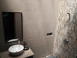 Bukit Alamanda Resort & Resto