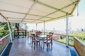 Bukit Alamanda Resort & Resto