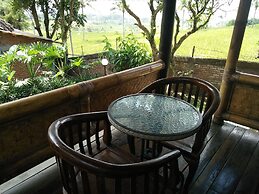 Bukit Alamanda Resort & Resto