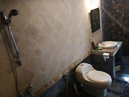 Bukit Alamanda Resort & Resto