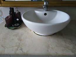 Bukit Alamanda Resort & Resto