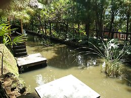 Bukit Alamanda Resort & Resto