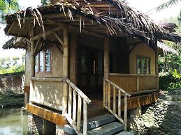 Bukit Alamanda Resort & Resto