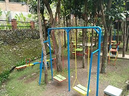 Bukit Alamanda Resort & Resto