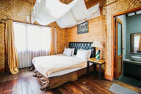 Bukit Alamanda Resort & Resto