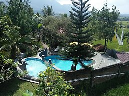 Bukit Alamanda Resort & Resto