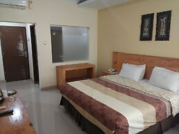 Bukit Alamanda Resort & Resto