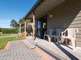 Blue Lake Top 10 Holiday Park
