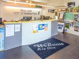 Blue Lake Top 10 Holiday Park