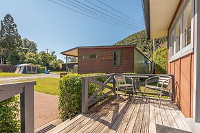 Blue Lake Top 10 Holiday Park