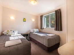 Blue Lake Top 10 Holiday Park